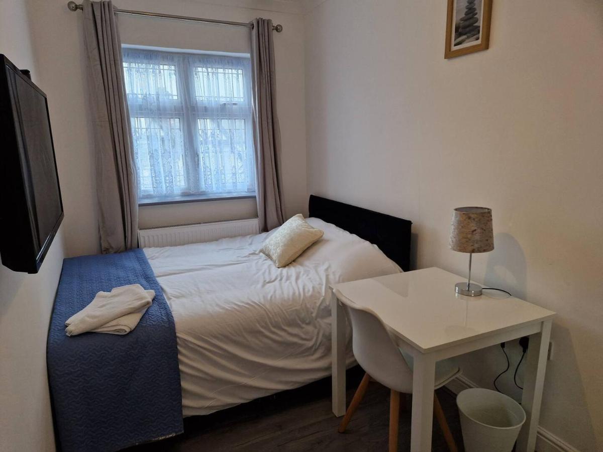 Starlet Property Wanstead Екстериор снимка