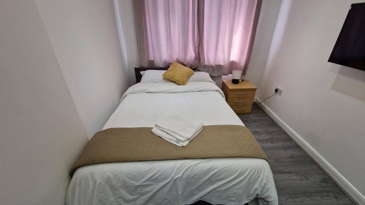 Starlet Property Wanstead Екстериор снимка