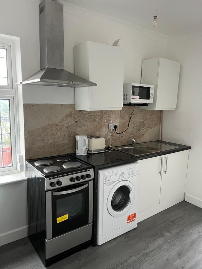 Starlet Property Wanstead Екстериор снимка