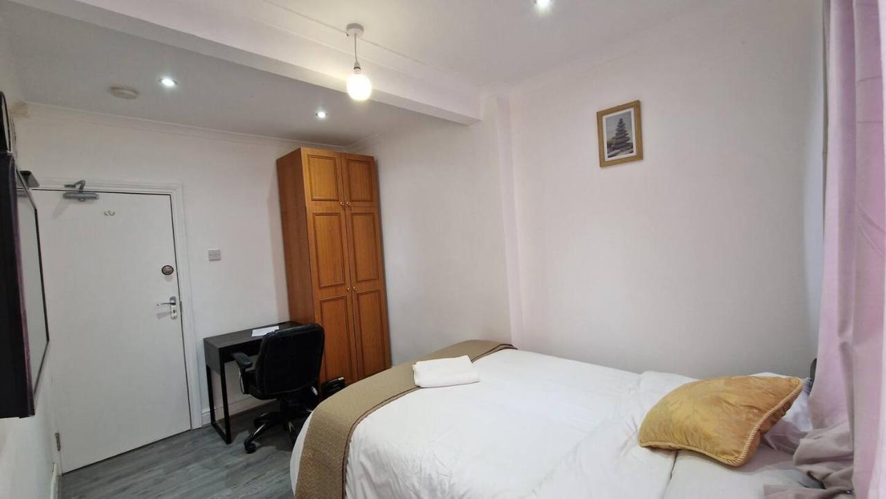 Starlet Property Wanstead Екстериор снимка