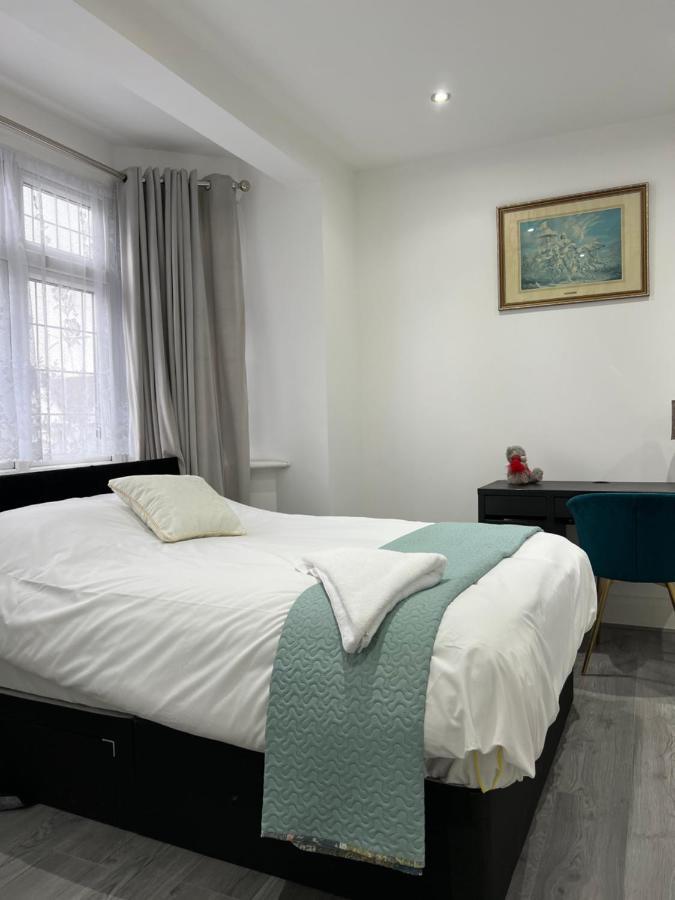 Starlet Property Wanstead Екстериор снимка