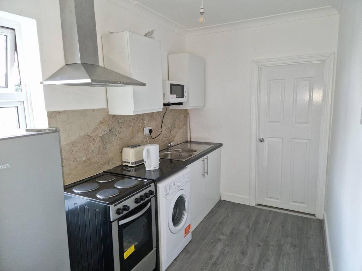 Starlet Property Wanstead Екстериор снимка