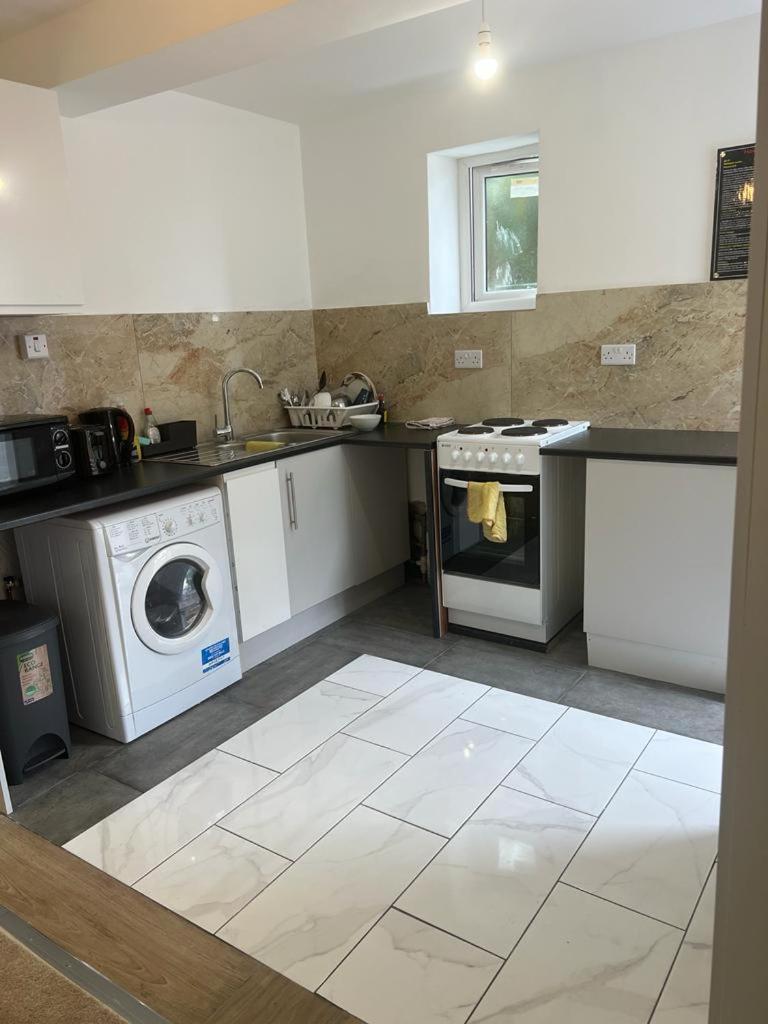 Starlet Property Wanstead Екстериор снимка