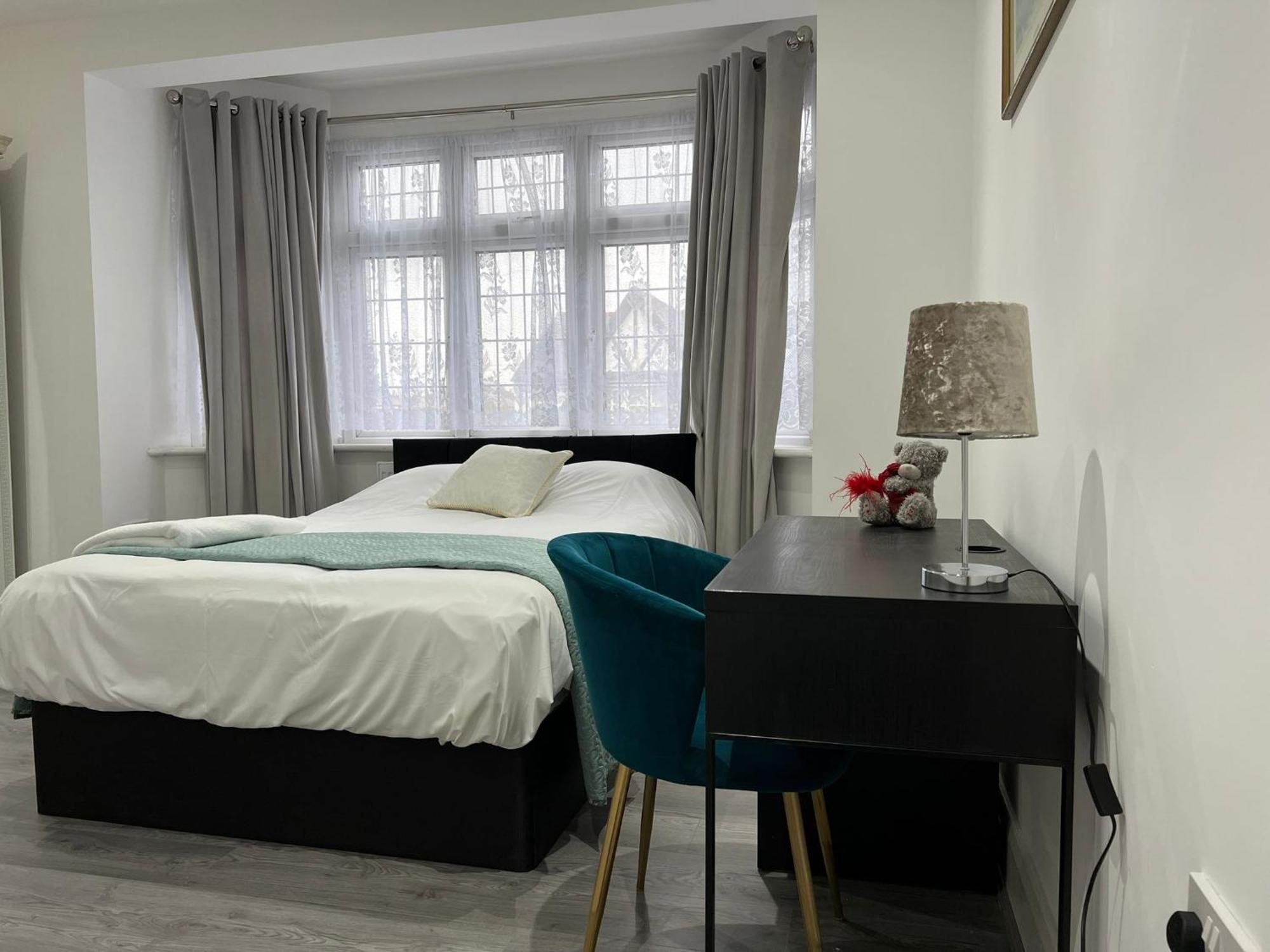 Starlet Property Wanstead Екстериор снимка