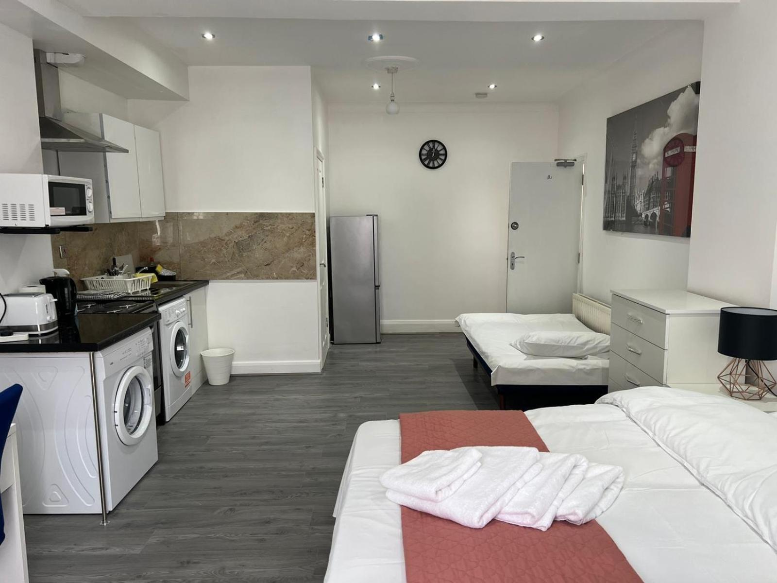 Starlet Property Wanstead Екстериор снимка