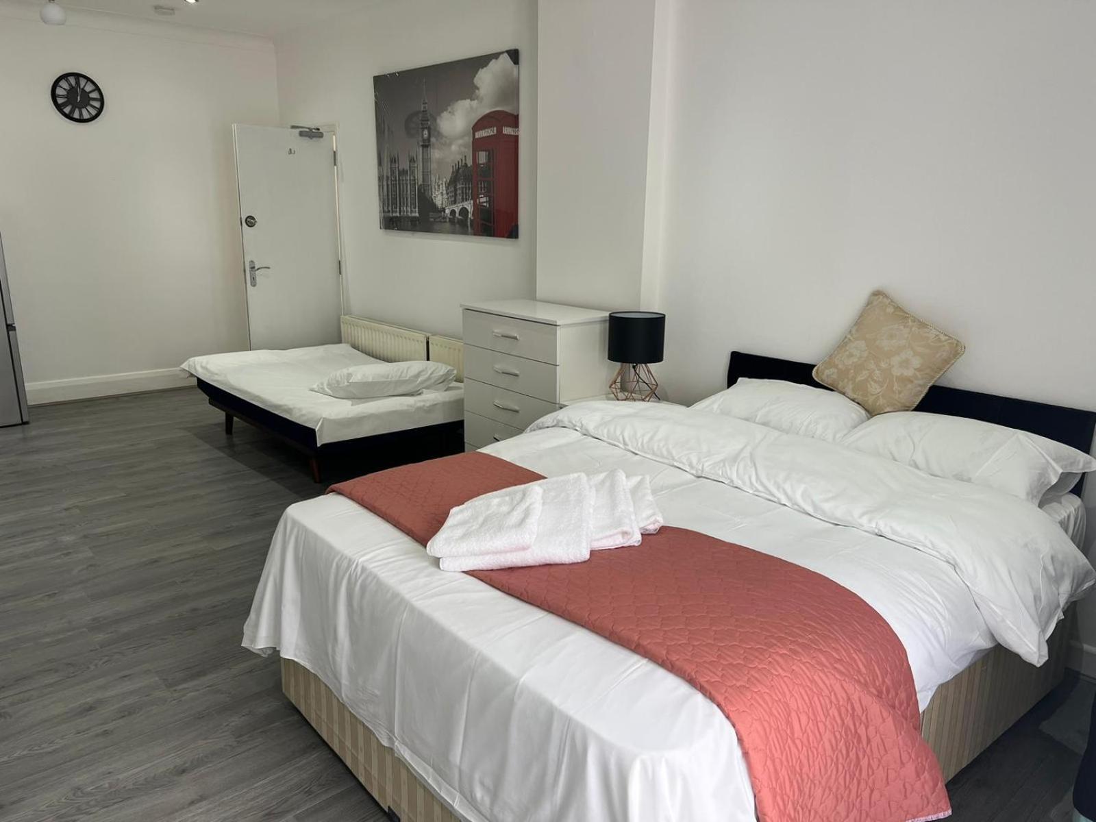 Starlet Property Wanstead Екстериор снимка