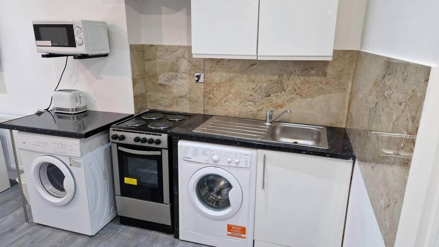 Starlet Property Wanstead Екстериор снимка