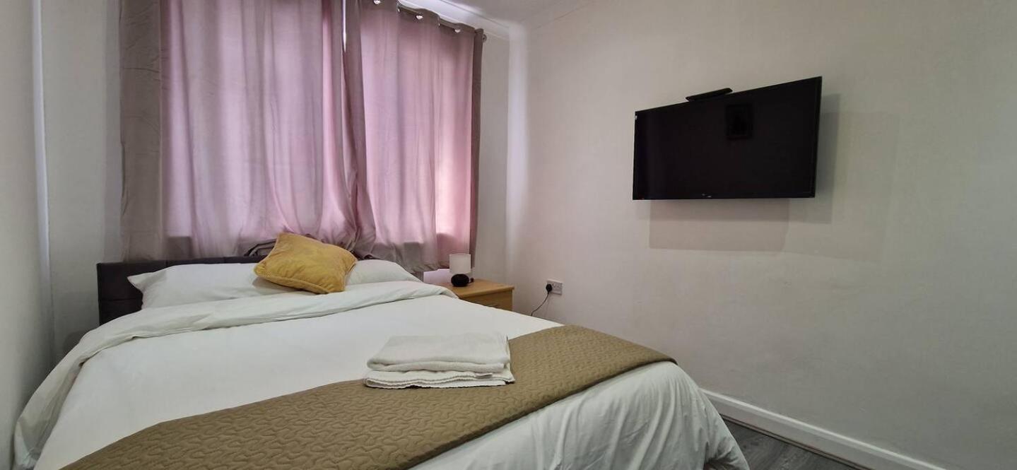 Starlet Property Wanstead Екстериор снимка