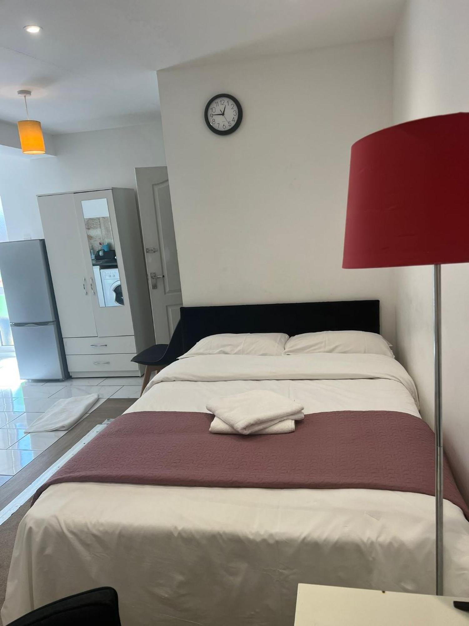 Starlet Property Wanstead Екстериор снимка